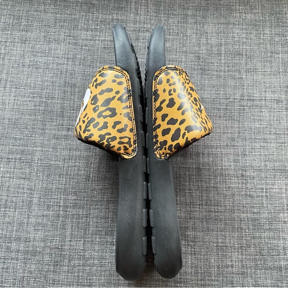 NIKE VICTORI ONE WOMENS PRINT SLIDES - Picture 8 of 10